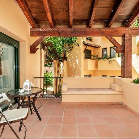 Gorgeous Apartment, 3br With Pool And Terrace 埃斯特波纳
