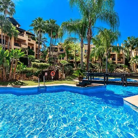 公寓 Gorgeous Apartment, 3br With Pool And Terrace 埃斯特波纳